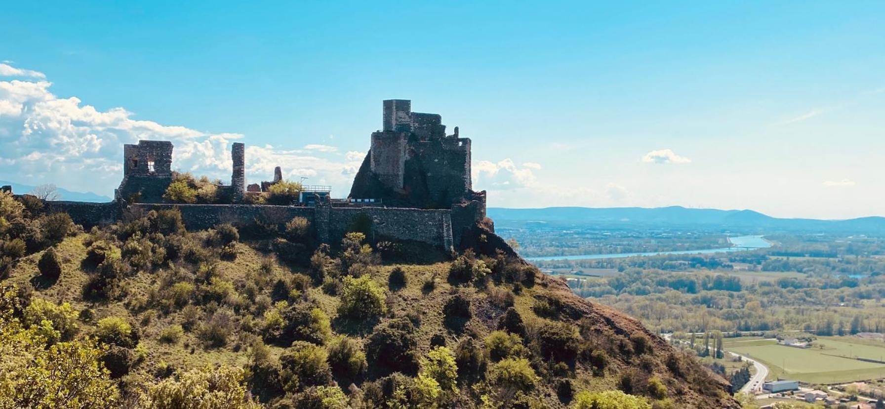 Logis Hotel Medieval, Montelimar Nord Rochemaure Экстерьер фото