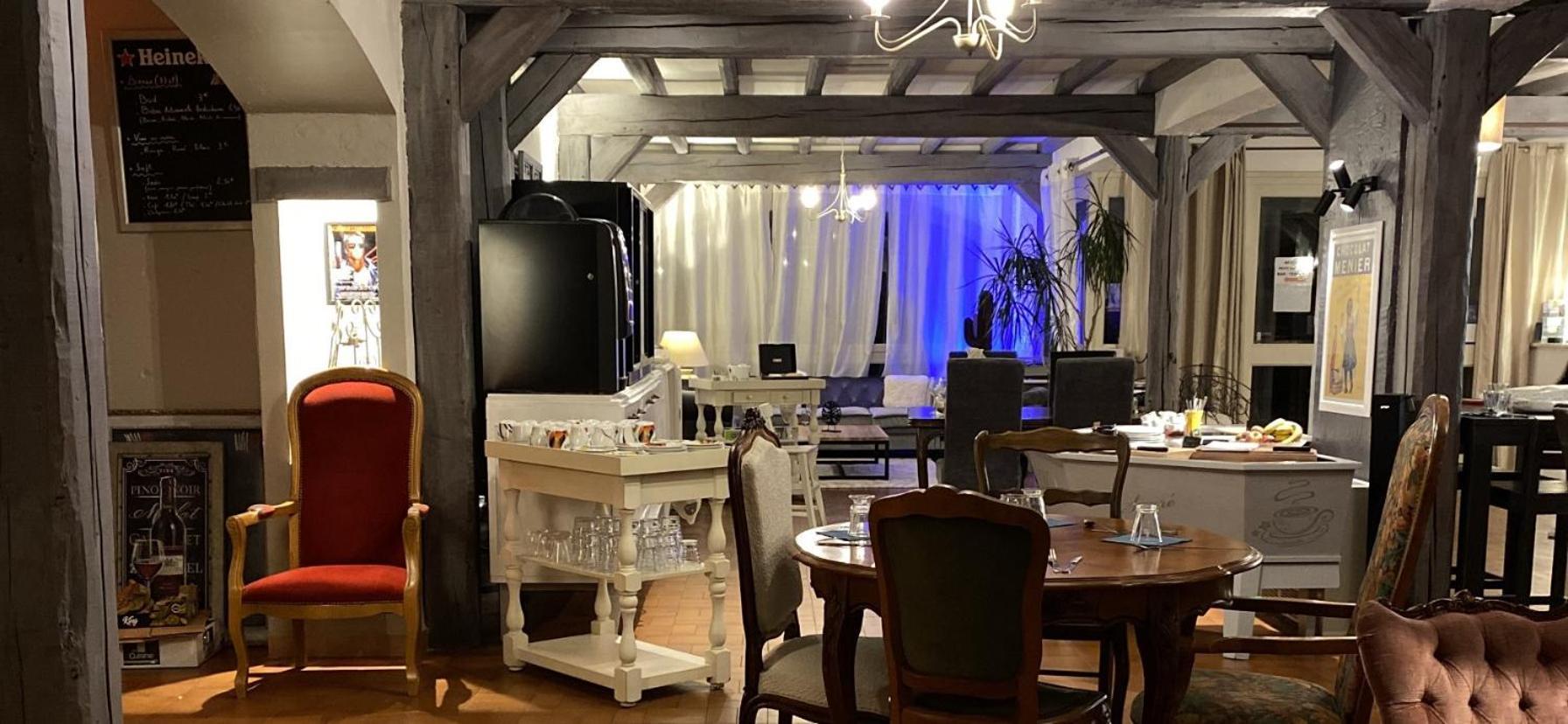 Logis Hotel Medieval, Montelimar Nord Rochemaure Экстерьер фото