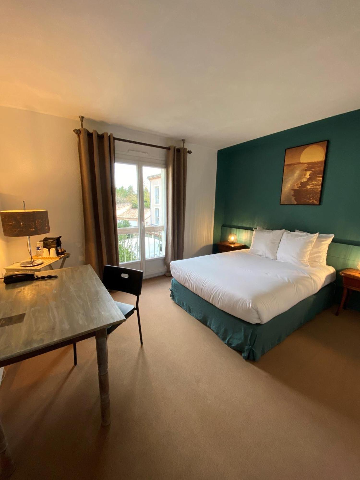 Logis Hotel Medieval, Montelimar Nord Rochemaure Экстерьер фото